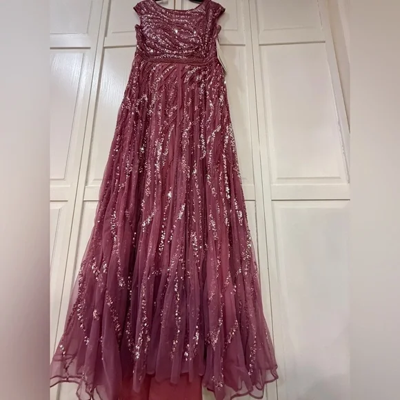 NWT | Mac Duggal 5445 Plum Pink Cap Sleeve Embellished Evening Gown Size 12 - Picture 8 of 14